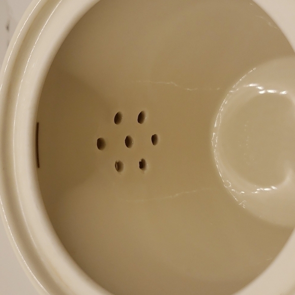 𝅺vintage Tim Horton's Coffee Tea Pot White Brown lid 5"h x 9"w - Picture 8 of 11